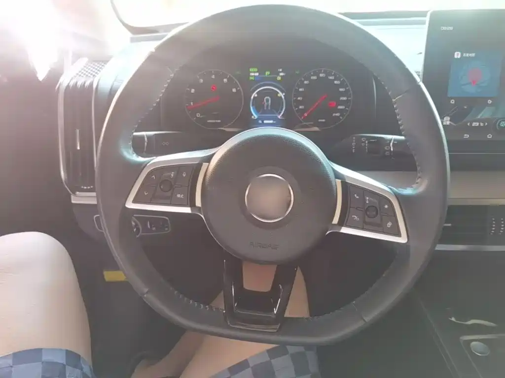 BYD Tang — миниатюра 11
