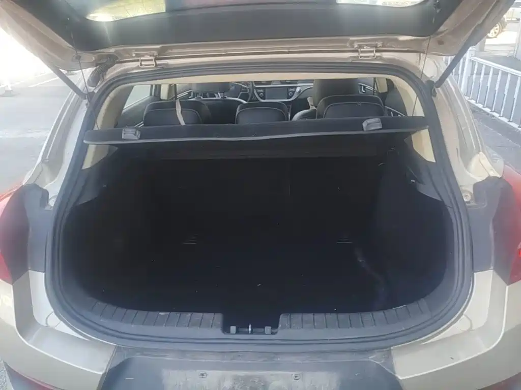 Geely Emgrand GS — миниатюра 19