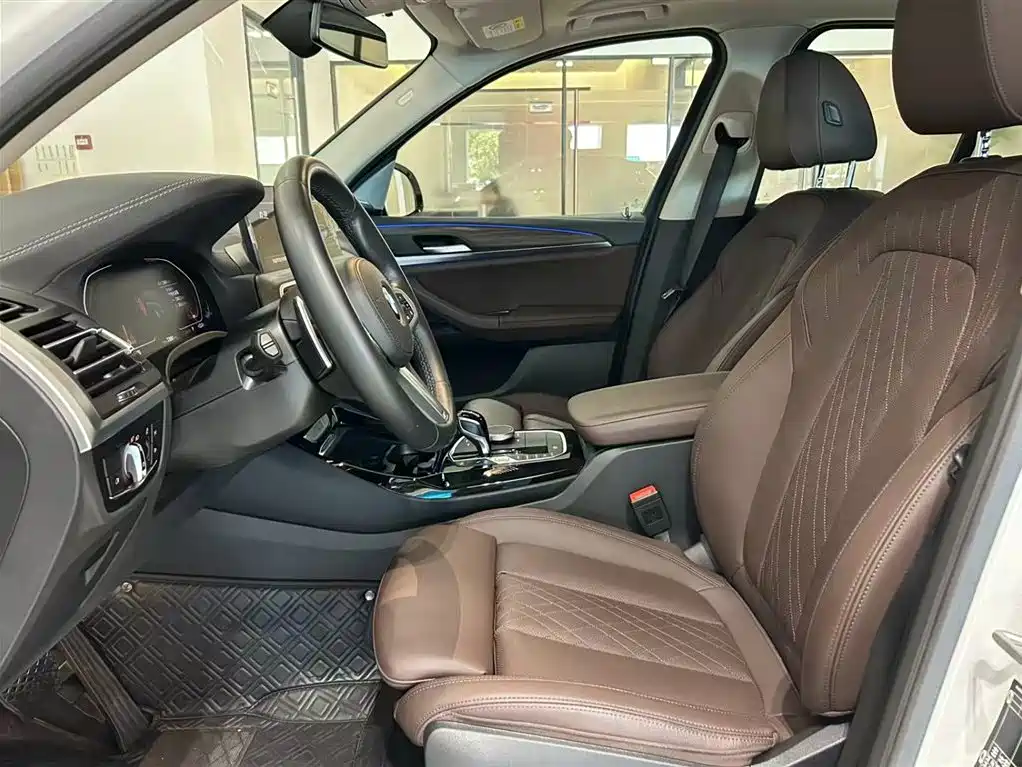 BMW X3 — миниатюра 6