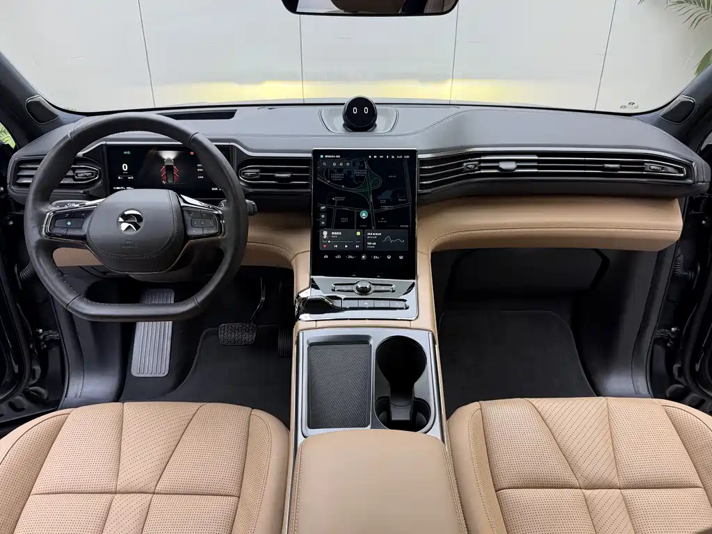 NIO ES8 — миниатюра 12