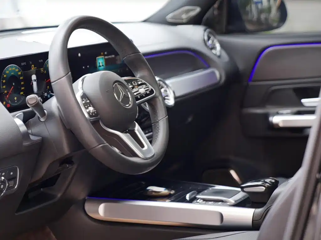 Mercedes-Benz GLB — миниатюра 6