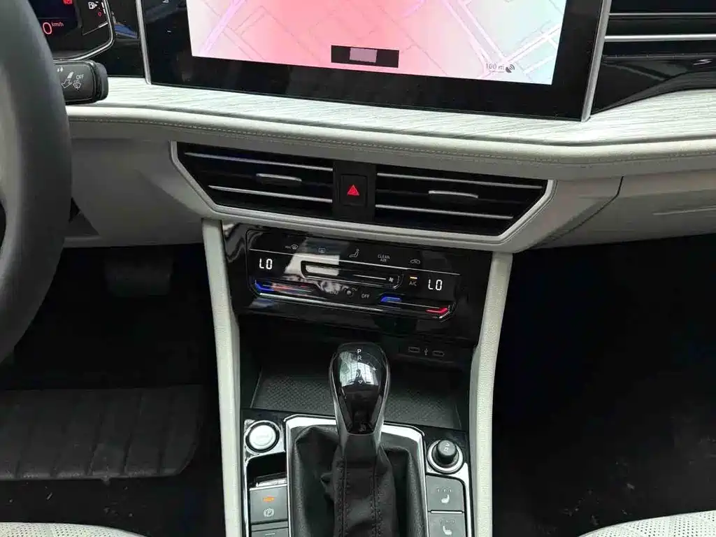 Volkswagen Sagitar — миниатюра 7