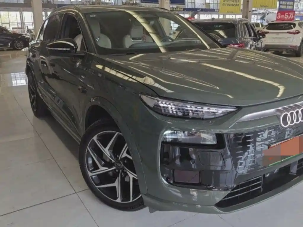 Audi Q6L e-tron — миниатюра 9