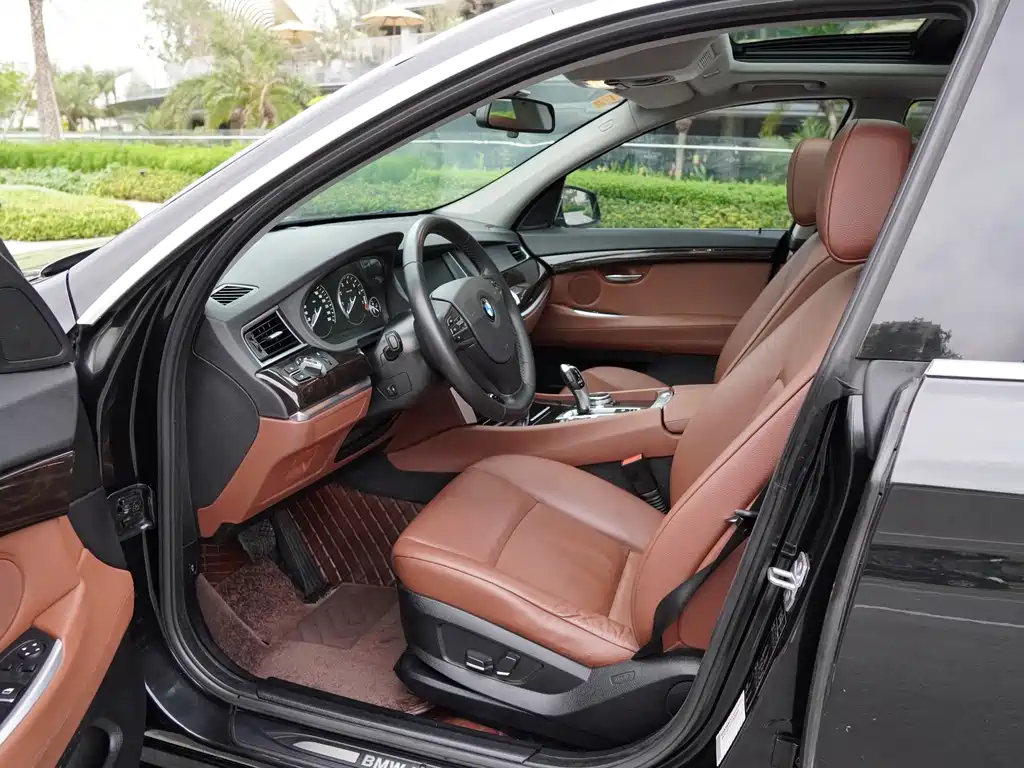 BMW 5 Series GT 535i Classic Type, фото 5