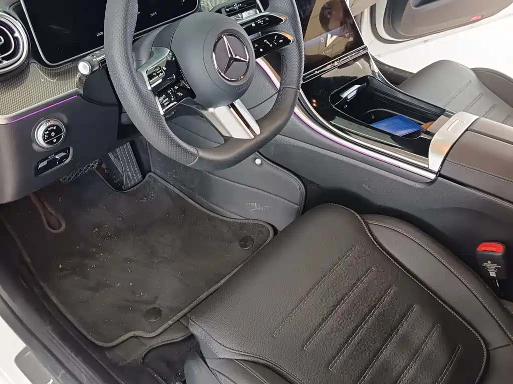 Mercedes-Benz C-Class — миниатюра 5