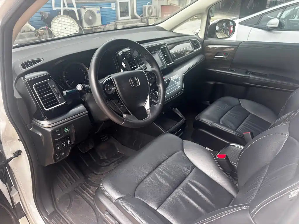 Honda Elysion — миниатюра 12