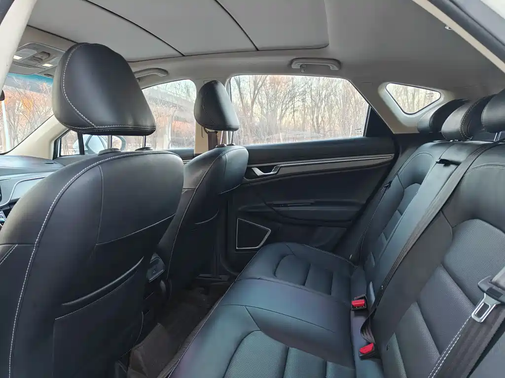 GEELY AUTOMOBILE EMGRAND GS