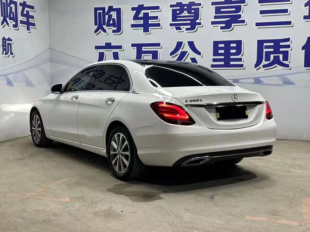 Mercedes-Benz C-Class — миниатюра 4