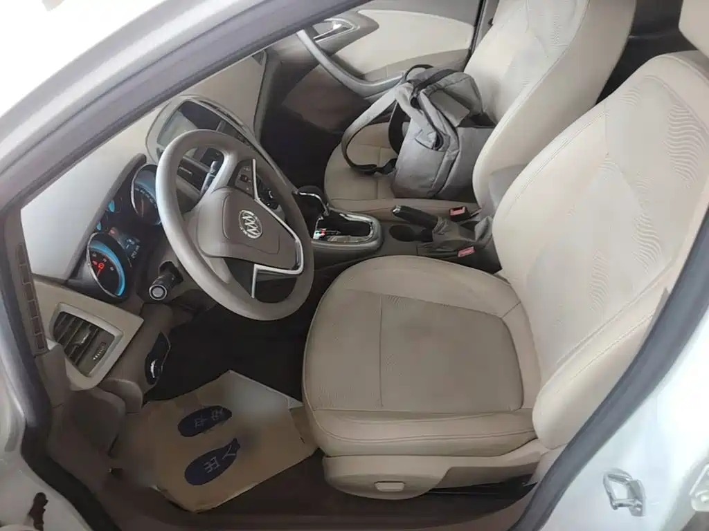 Buick Excelle — миниатюра 15