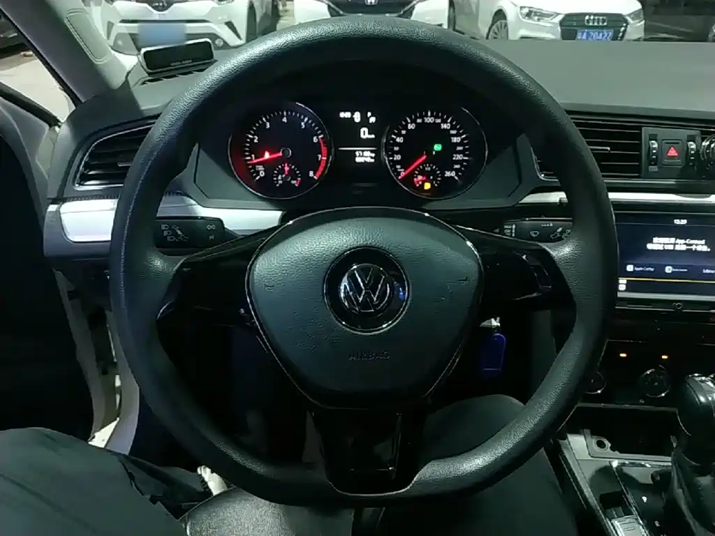 Volkswagen Lamando — миниатюра 11