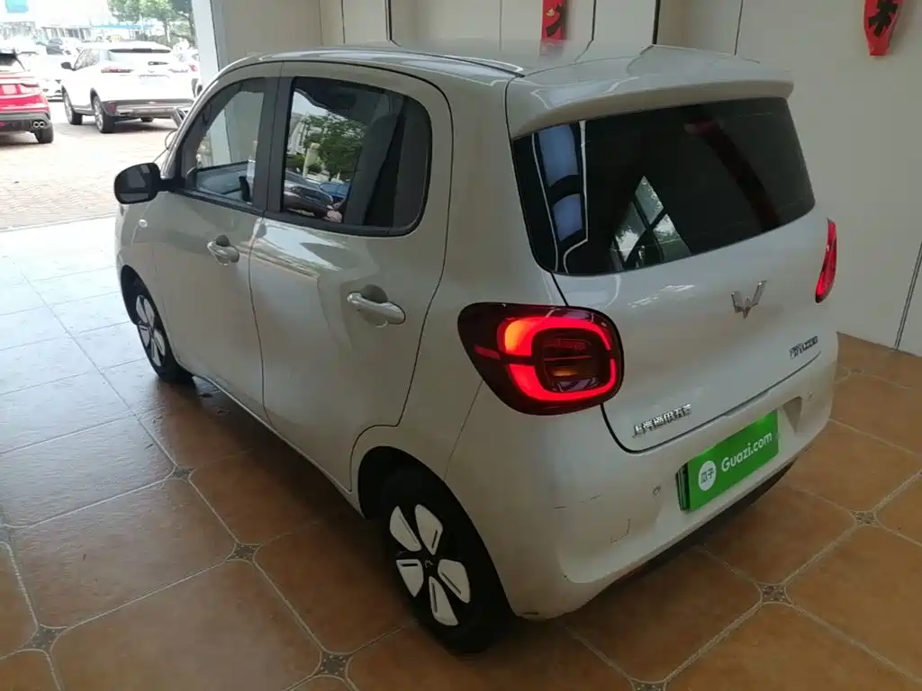 Wuling MINIEV — миниатюра 5