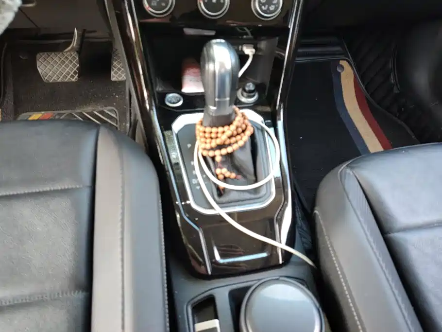 Volkswagen T-Roc — миниатюра 16