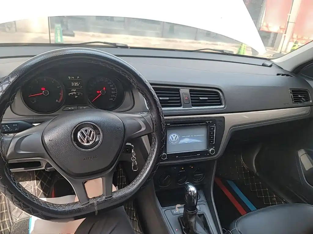 Volkswagen Lavida — миниатюра 10