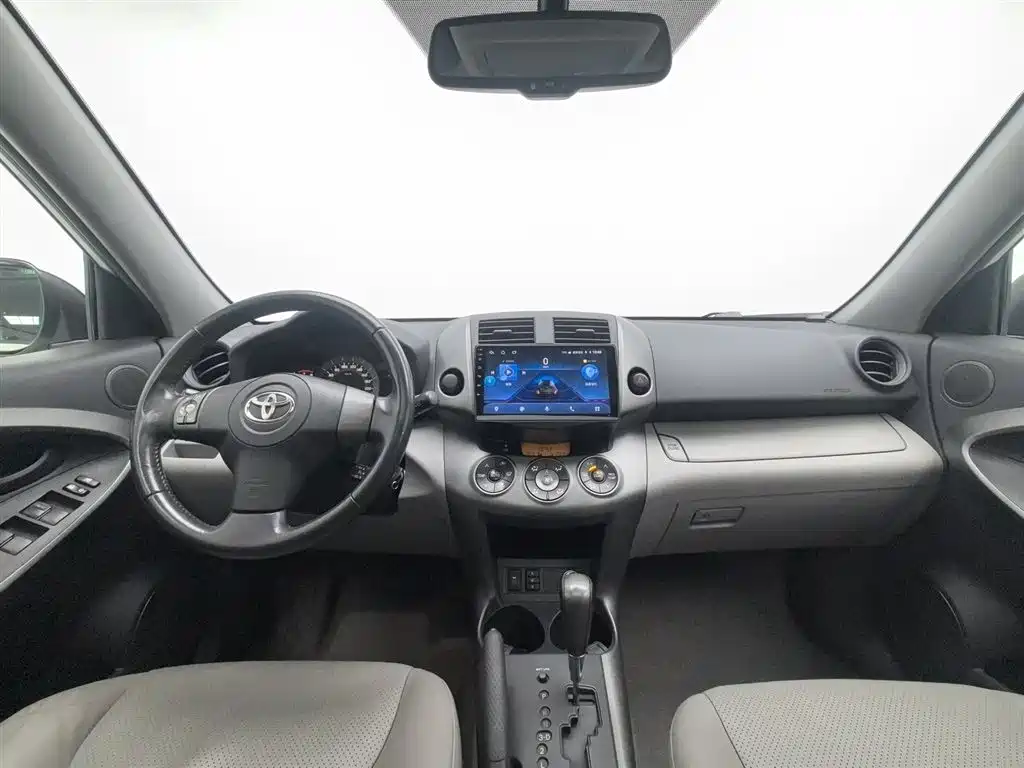 Toyota RAV4 2010 2.0L AT Luxury
