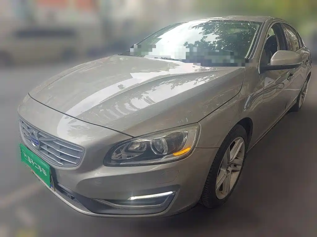 Volvo S60 — миниатюра 2