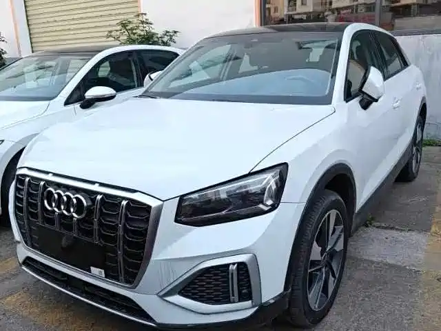 Audi Q2L 2023