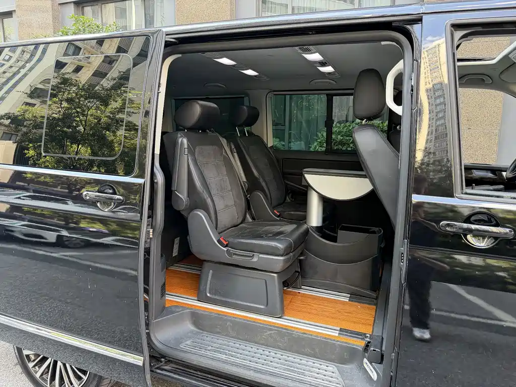 Volkswagen Multivan — миниатюра 13