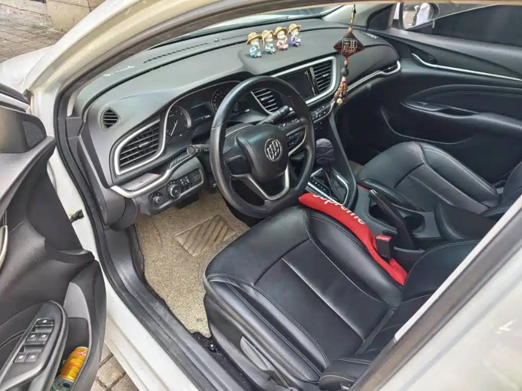 Buick Excelle — миниатюра 3