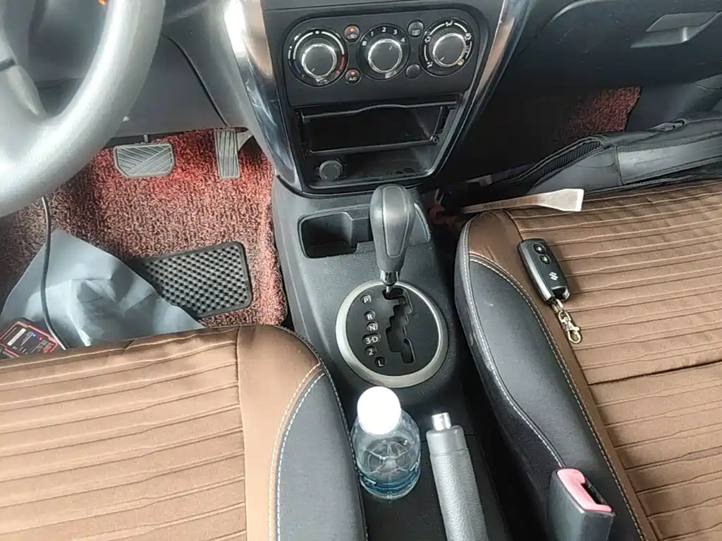 Suzuki SX4 — миниатюра 14
