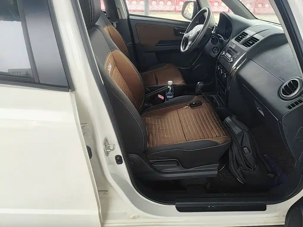 Suzuki SX4 — миниатюра 25