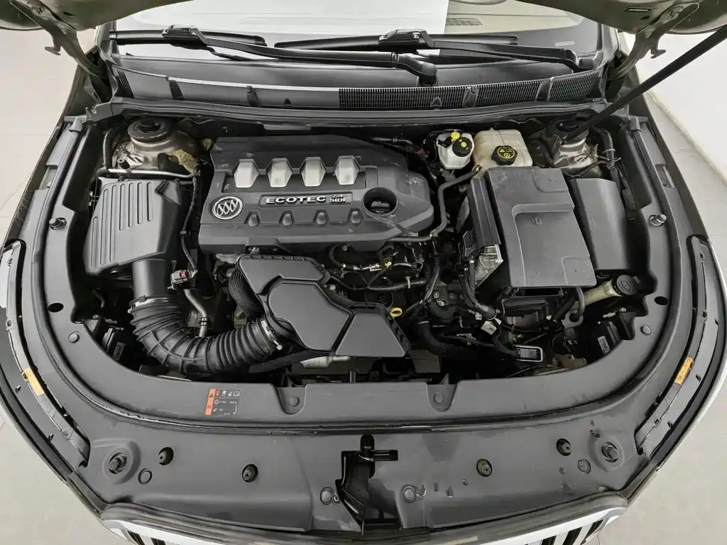 Buick LaCrosse — миниатюра 6