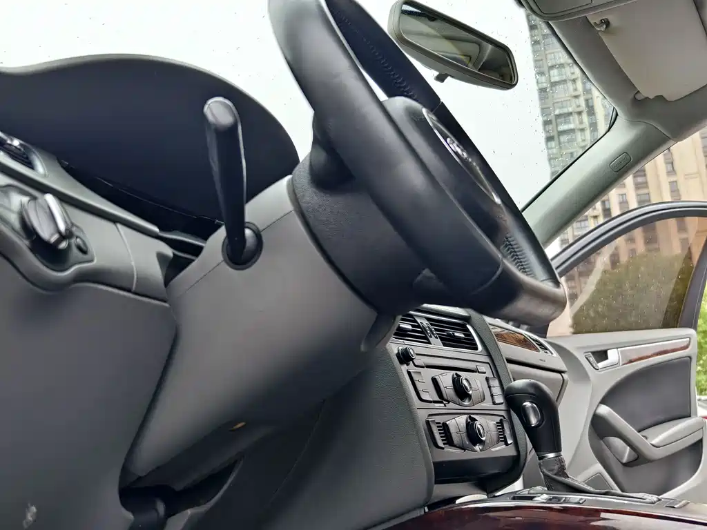 Audi A4L — миниатюра 11