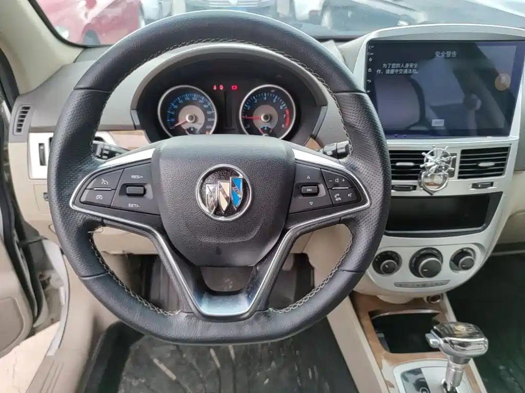 Buick Excelle — миниатюра 11