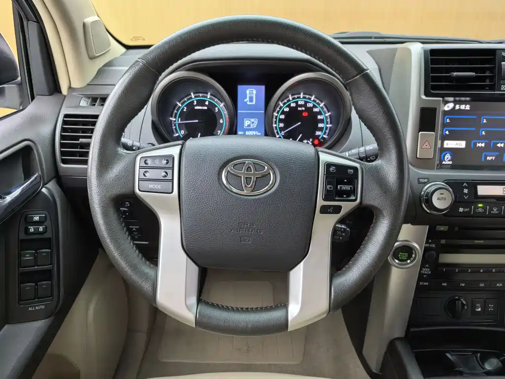 Toyota Land Cruiser Prado 2010 4.0L AT TX-L