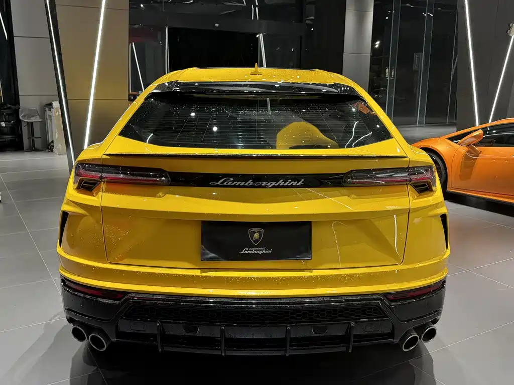 Lamborghini Urus 2021 4.0T V8