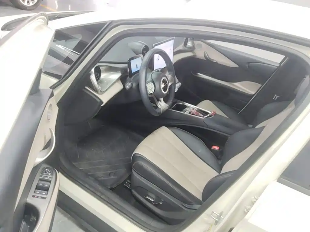 BYD Dolphin — миниатюра 16