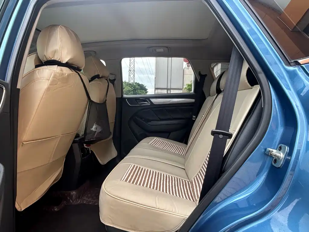 Roewe RX5 — миниатюра 9