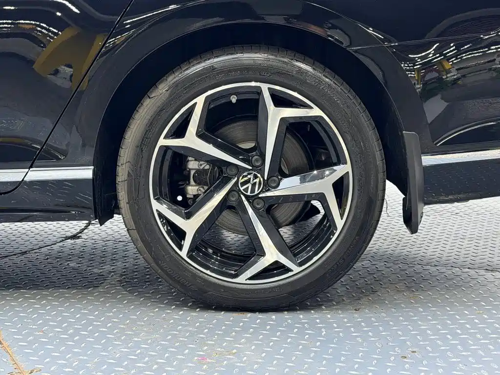 Volkswagen Magotan — миниатюра 11