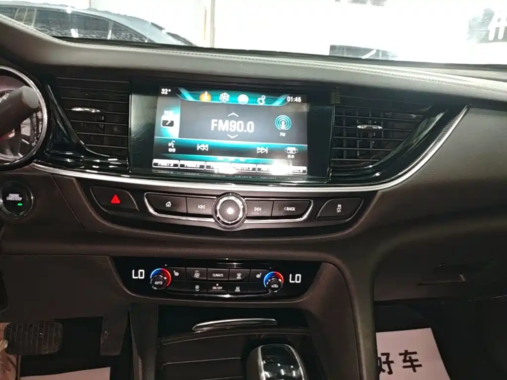 Buick Regal — миниатюра 13