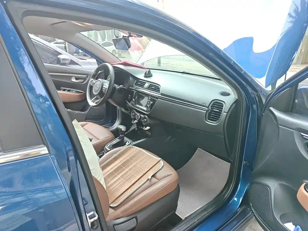 Kia KX Cross — миниатюра 19