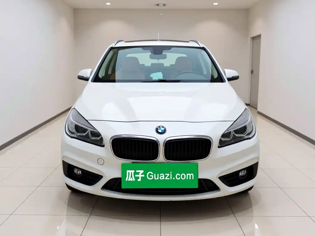 BMW 2 Series Active Tourer — миниатюра 2