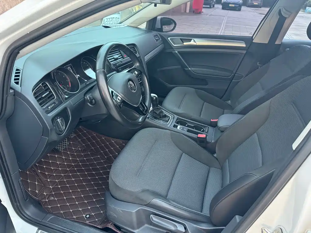 Volkswagen Golf — миниатюра 7