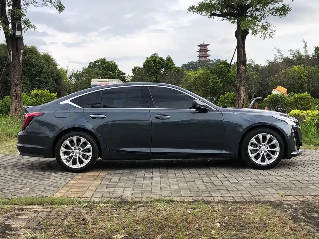 CADILLAC CT5