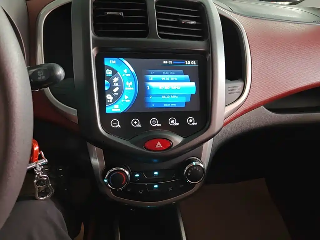 Changan BenBen — миниатюра 13