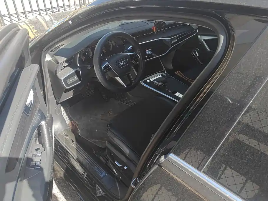 Audi A6L — миниатюра 9