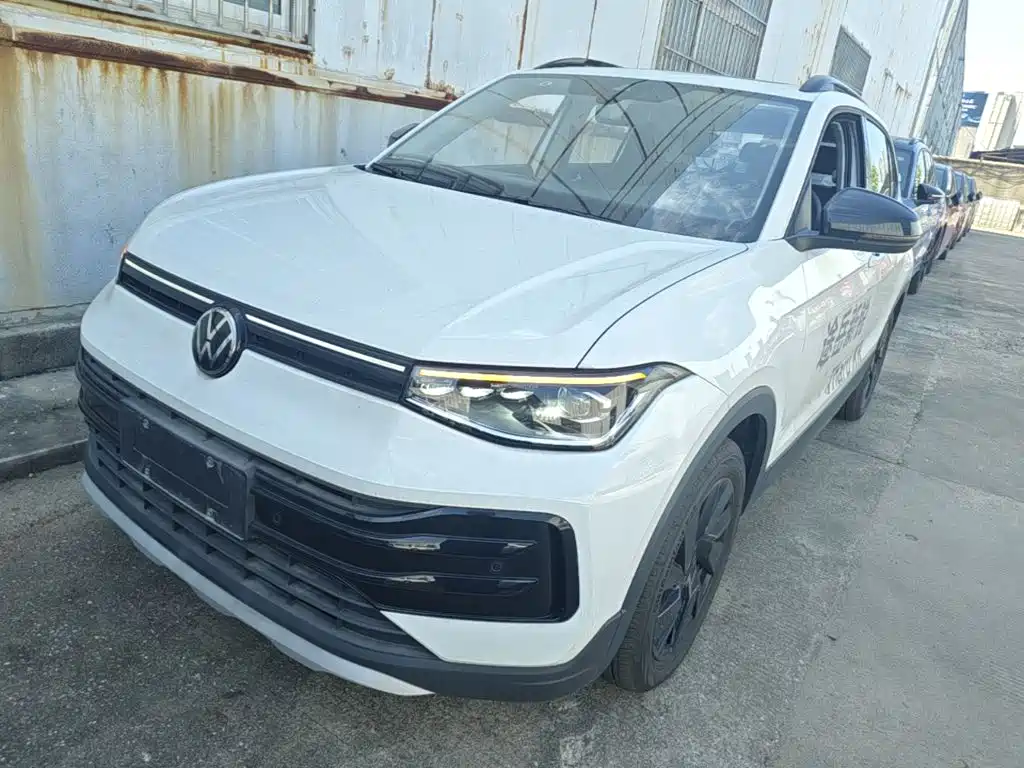 Volkswagen Tharu — миниатюра 2