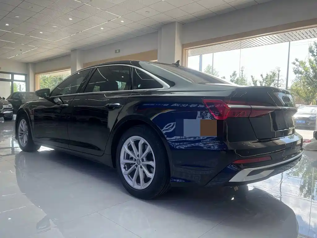 Audi A6L 2021 40 TFSI Luxury
