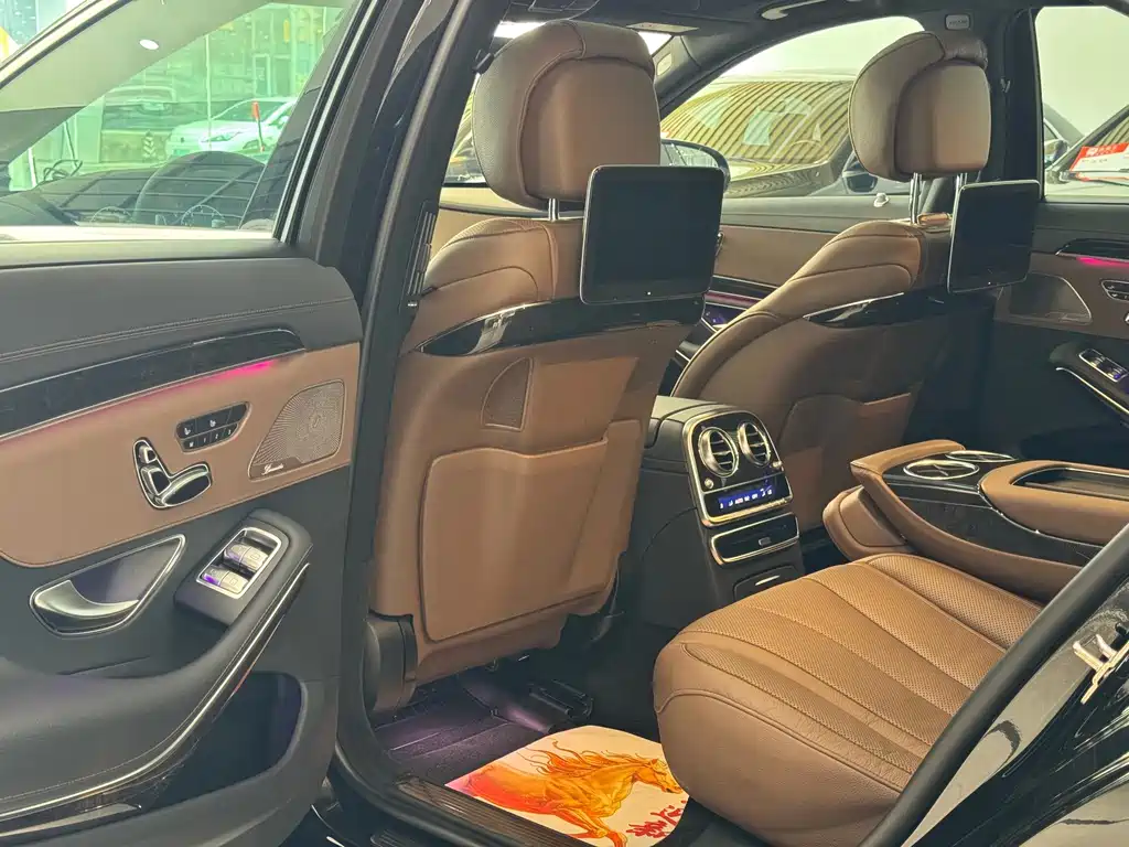 Mercedes-Benz S-Class — миниатюра 7