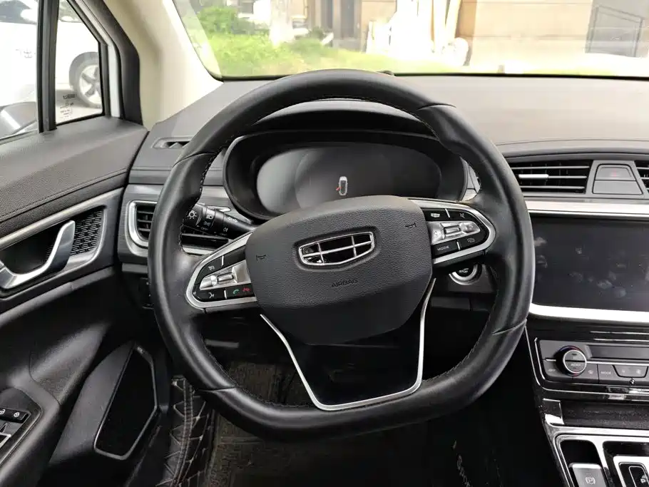 Geely Emgrand GS — миниатюра 15