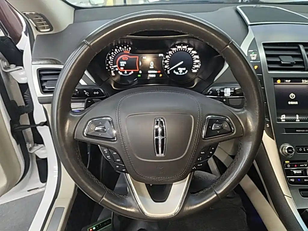 Lincoln MKZ — миниатюра 11