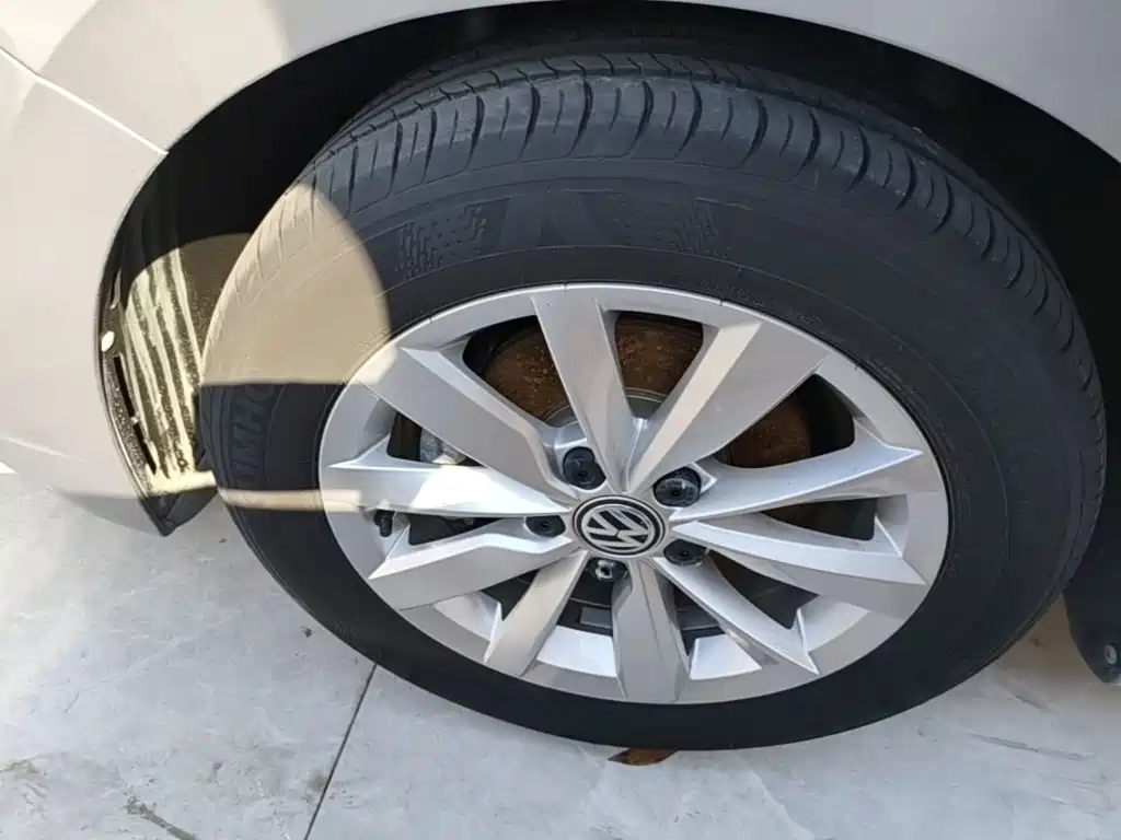 Volkswagen Bora — миниатюра 23