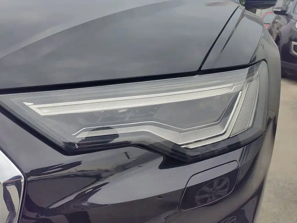 Audi A6L — миниатюра 10