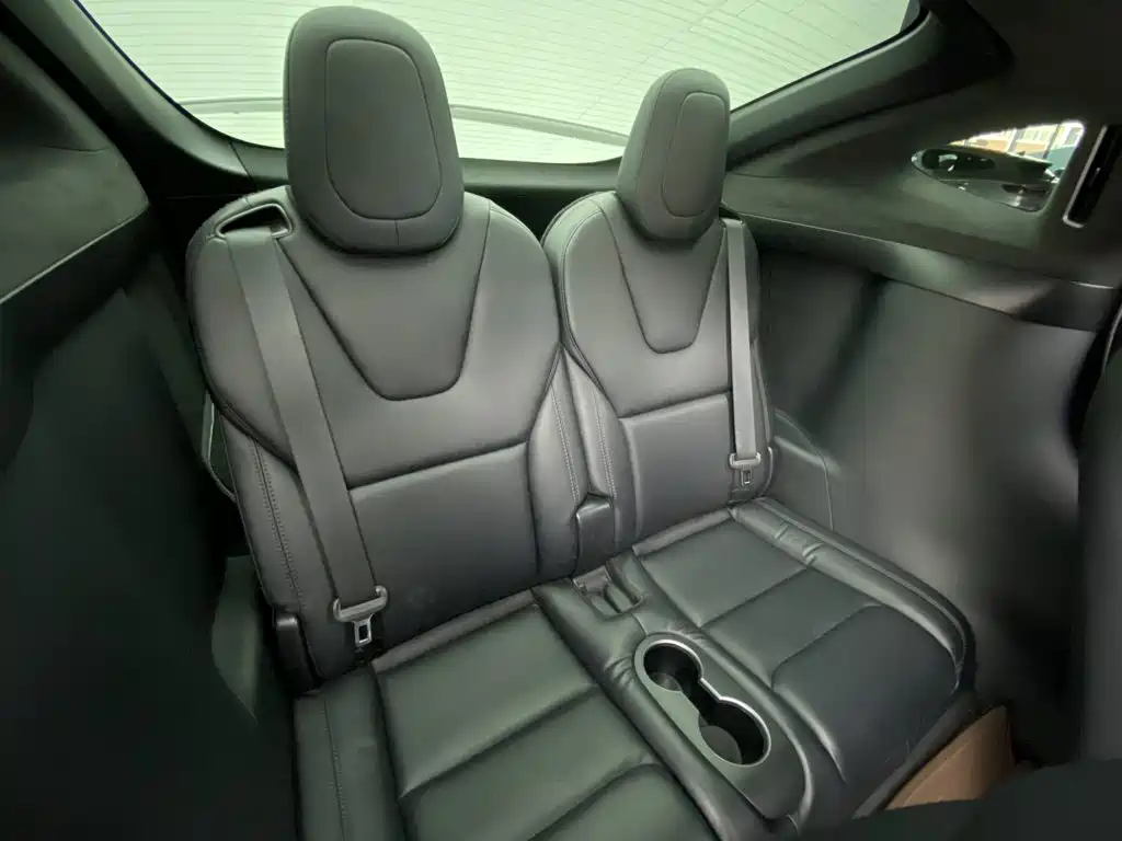 Tesla Model X — миниатюра 26