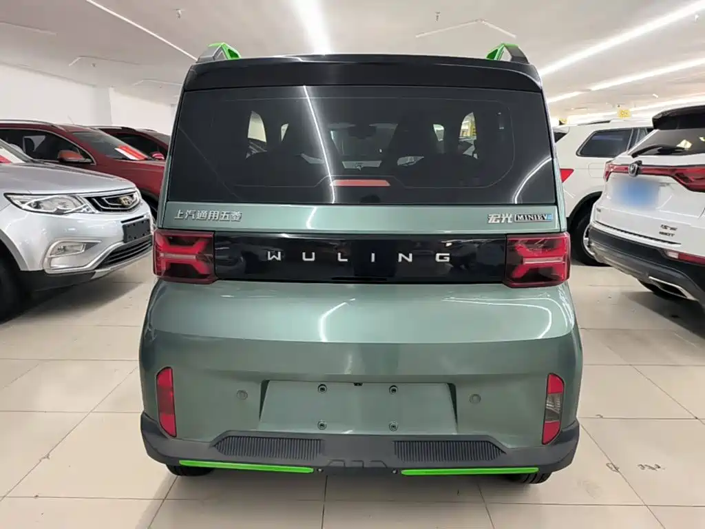 Wuling MINIEV — миниатюра 6