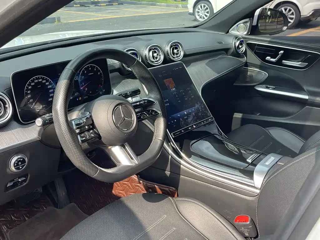 Mercedes-Benz C-Class — миниатюра 7