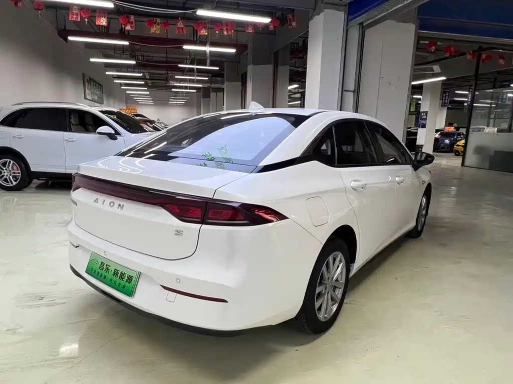 Aion S 2023 530 48.67kWh